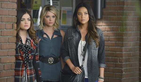 Pretty Little Liars - What Becomes of the Broken Hearted