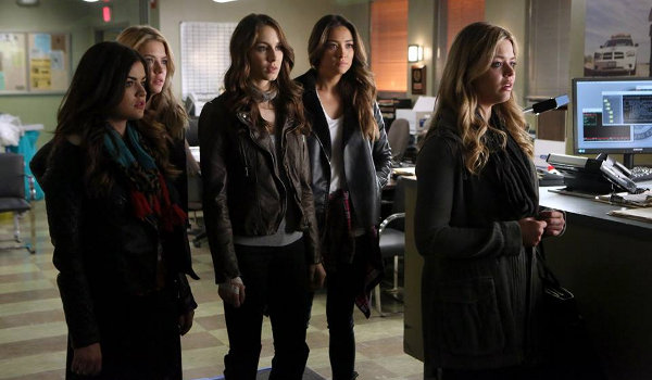 Pretty Little Liars - Whirly Girly