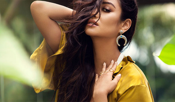 Shay Mitchell - BaubleBar (September 2016)