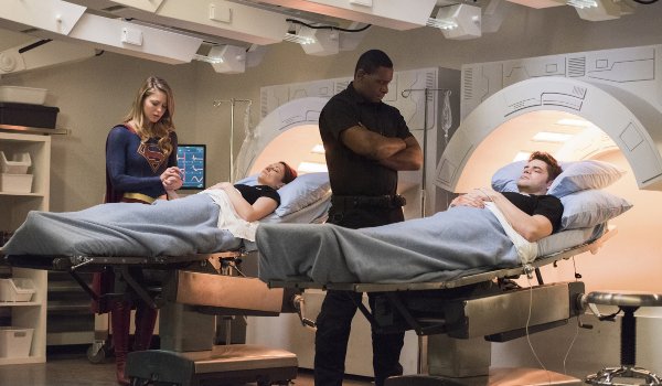 Supergirl - Of Two Minds television review