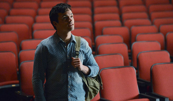 Pretty Little Liars – EscApe From New York – RazorFine Review