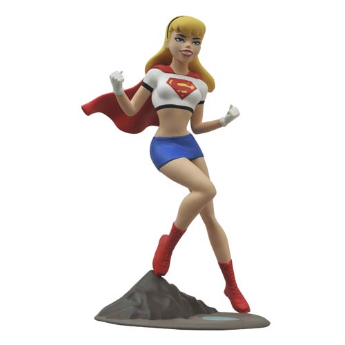 supergirl-femme-fatales-statue