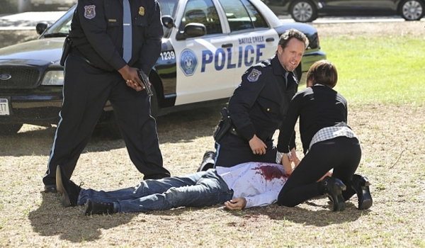 Battle Creek - The Hand-Off