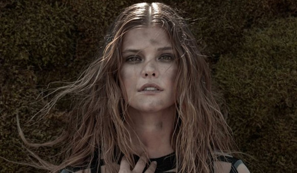 Nina Agdal - Vulkan (2015)