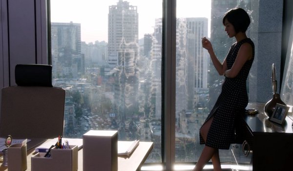 Sense8 - Smart Money's on the Skinny Bitch