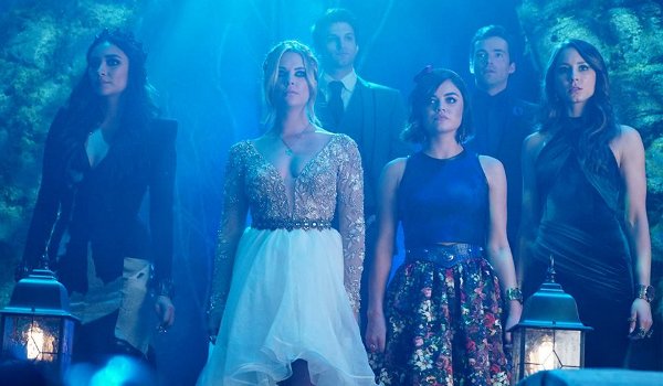 Pretty Little Liars – Welcome to the Dollhouse – RazorFine Review