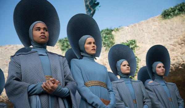 Emerald City - Beautiful Wickedness television review