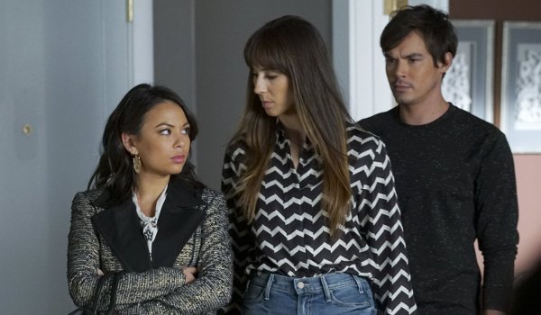Pretty Little Liars - Driving Miss Crazy / Choose or Lose TV review