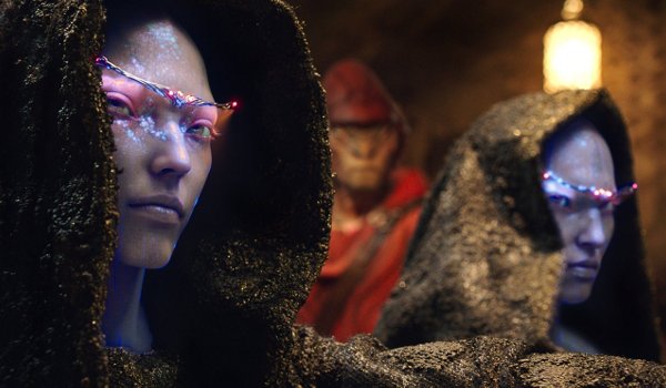 Valerian and the City of a Thousand Planets movie review