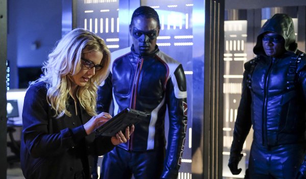 Arrow - Reversal television review