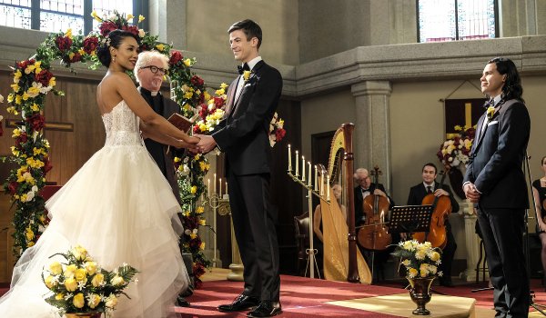 Supergirl - Crisis on Earth-X, Part 1 television review