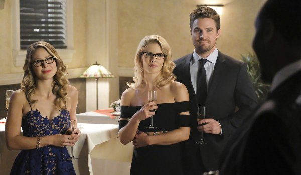 Supergirl - Crisis on Earth-X, Part 1 television review