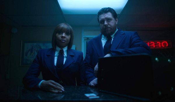 The Umbrella Academy - Run Boy Run / Extra Ordinary television review