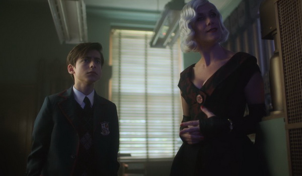 The Umbrella Academy - The Day That Wasn't / The Day That Was TV review