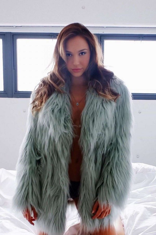 Alexis Ren - Glitter Japan (August 2019)