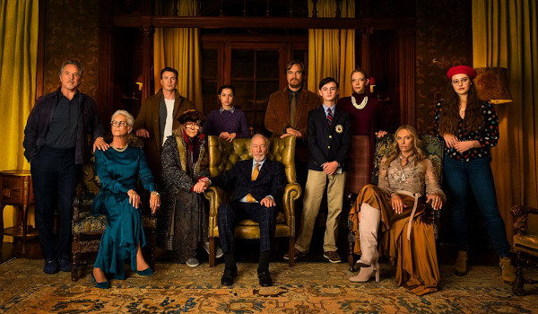 Knives Out movie review