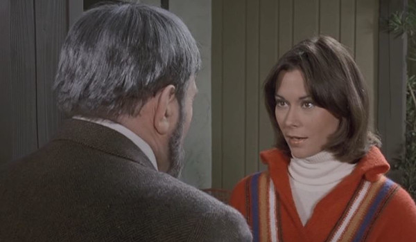 Charlie's Angels - Angels on a String TV review