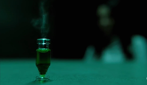 MacGyver - Thief + Painting + Auction + Viro-486 + Justice television review