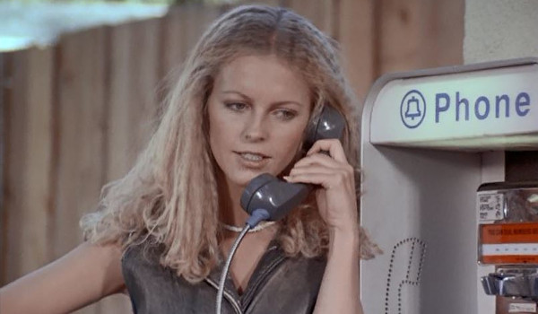 Charlie's Angels - Angels on the Air television review