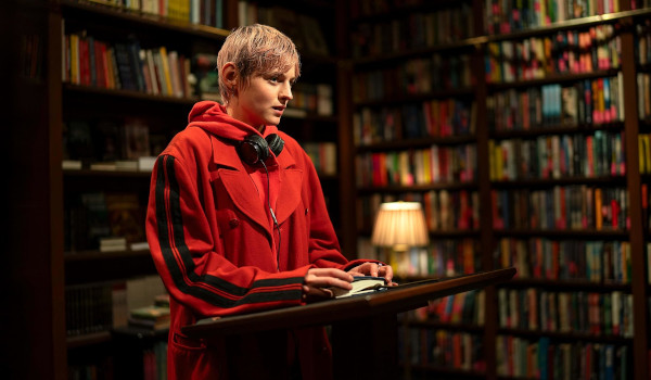 A Murder at the End of the World - Homme Fatal