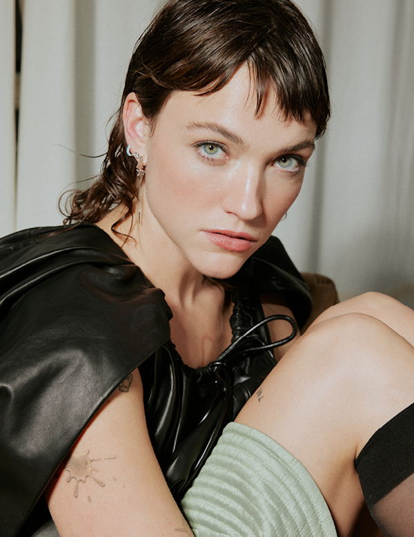 Violett Beane - Schön! (February 2024)