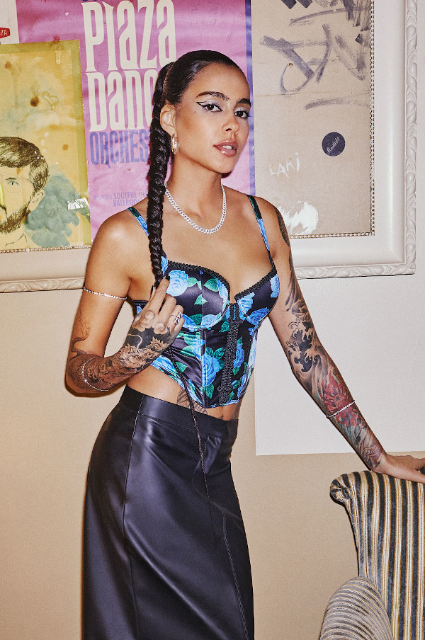 Tezenis & Naomi Lareine (Fall/Winter 2024)