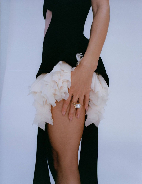 Anna Sawai - Schön! (April 2024)