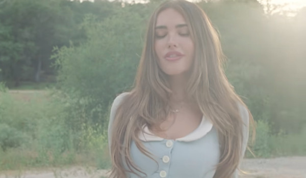 Madison Beer – Lovergirl