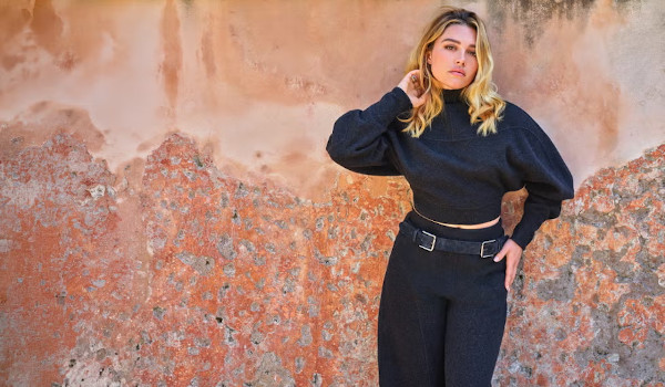 Florence Pugh Raises ‘Elle in Spain